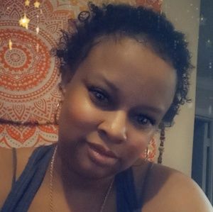 Meet your Posher, Sherry